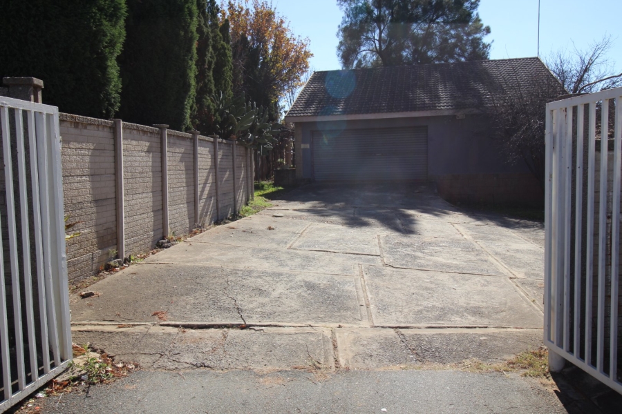 2 Bedroom Property for Sale in Lake Deneysville Free State